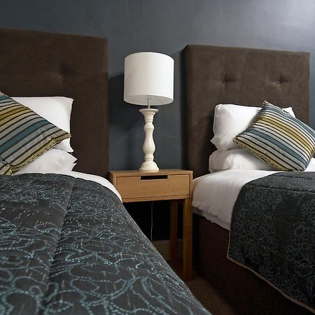 בלאטר The Invercauld Arms Hotel מראה חיצוני תמונה