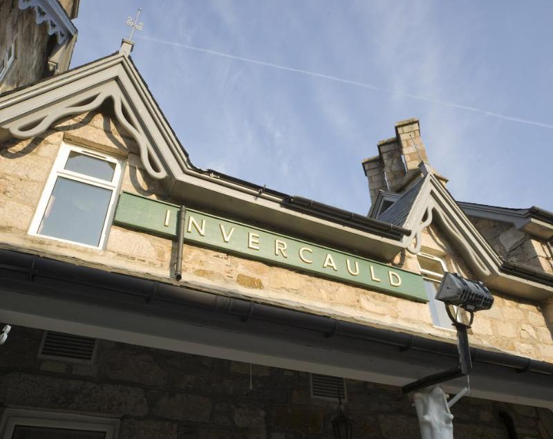 בלאטר The Invercauld Arms Hotel מראה חיצוני תמונה
