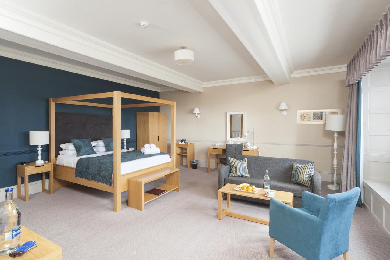 בלאטר The Invercauld Arms Hotel מראה חיצוני תמונה