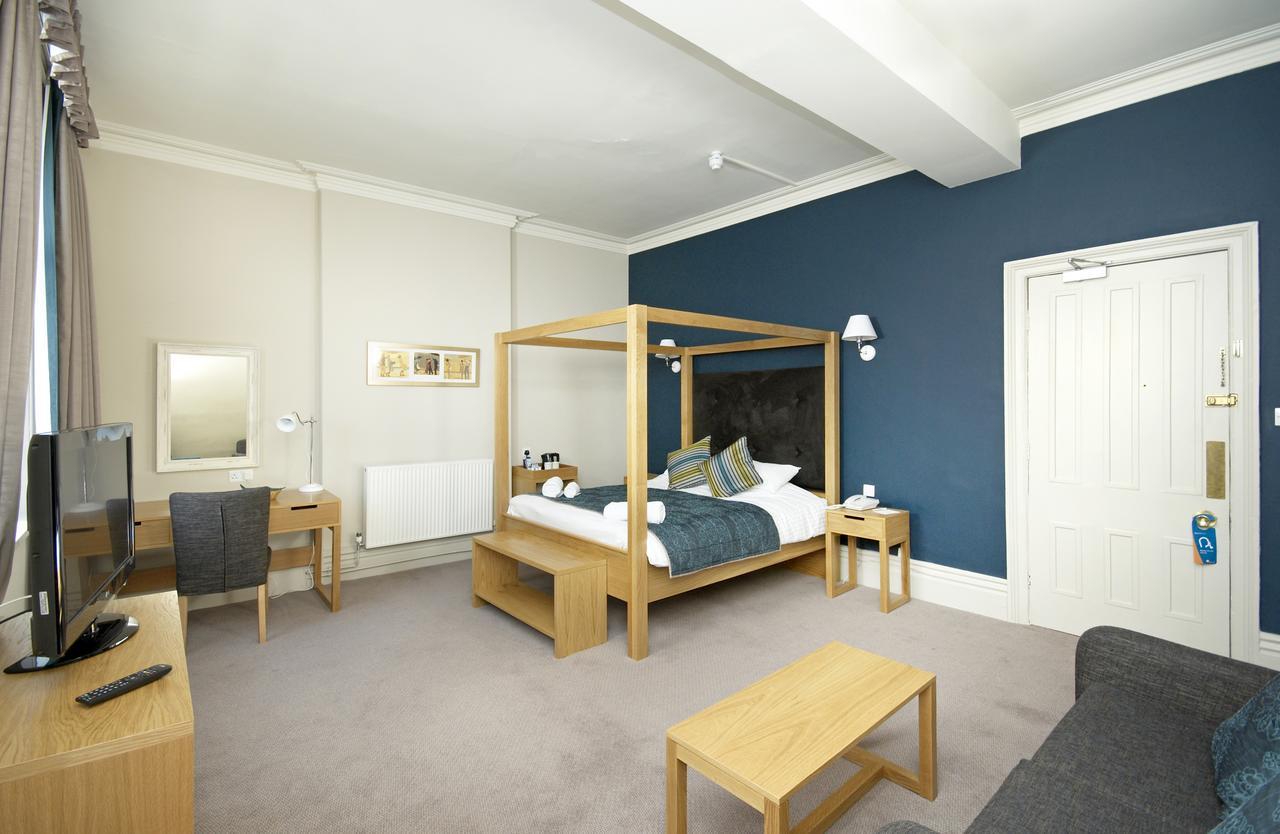 בלאטר The Invercauld Arms Hotel מראה חיצוני תמונה