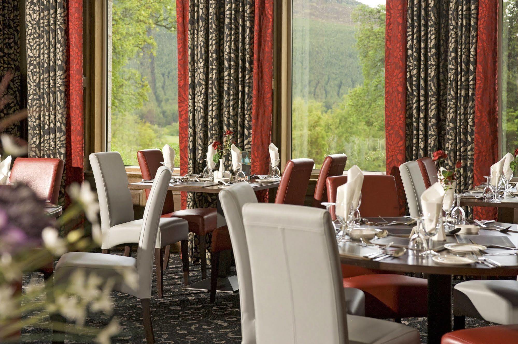 בלאטר The Invercauld Arms Hotel מראה חיצוני תמונה