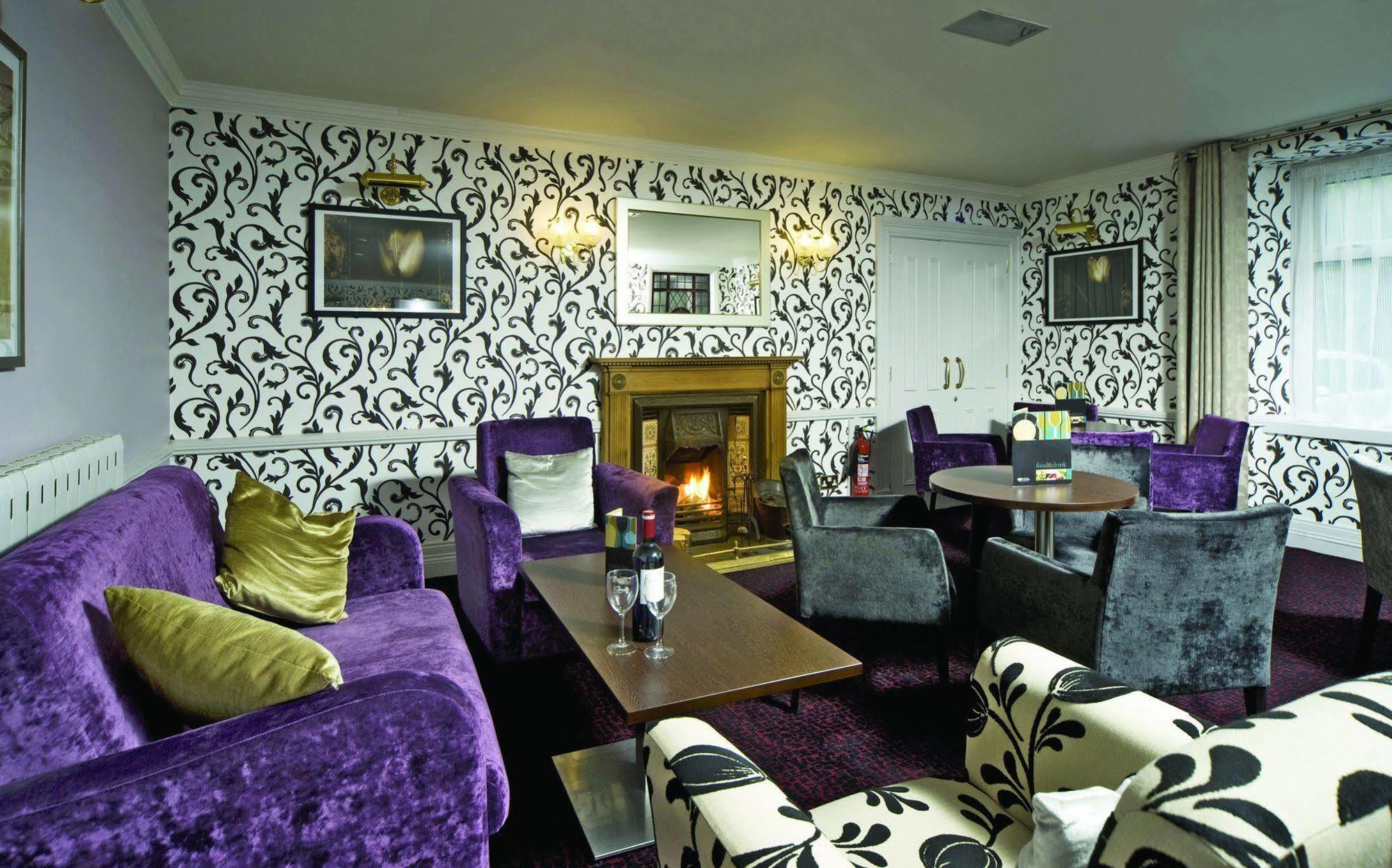 בלאטר The Invercauld Arms Hotel מראה חיצוני תמונה